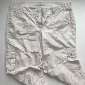 Ann Taylor LOFT Cream Cargo Pant Capris